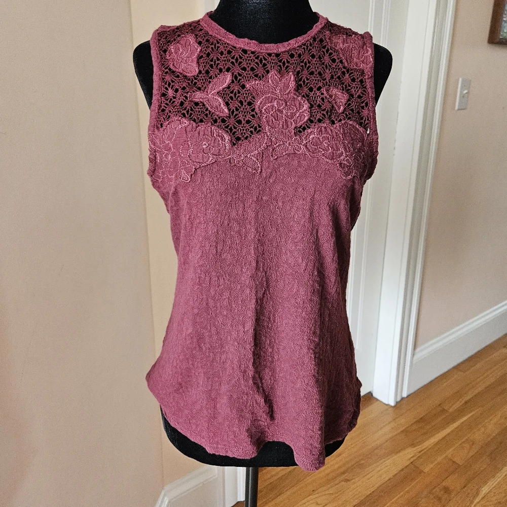 Lucky Brand Women's Lace Mock Neck Top￼ - Picture 10 of 16